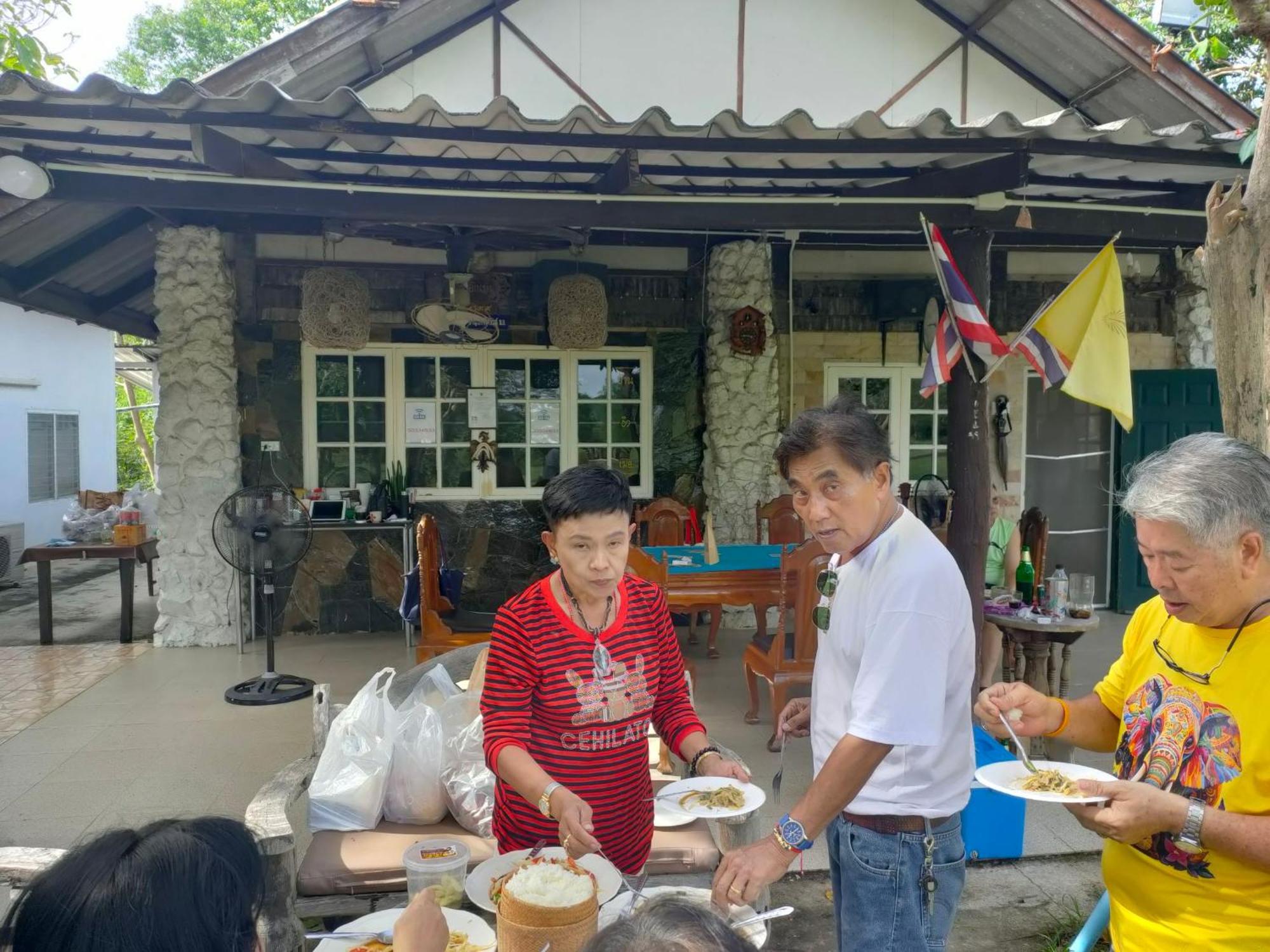 บ้านอิงเมยแคมป์ แก่งกระจาน Ban Phu Bon ภายนอก รูปภาพ